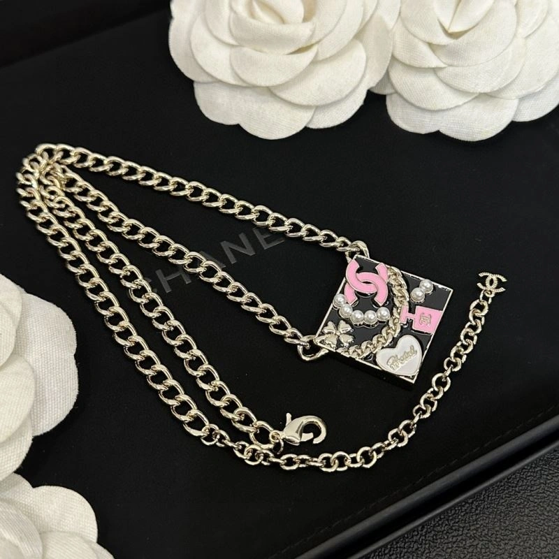 Chanel Necklaces Comfortable 229596