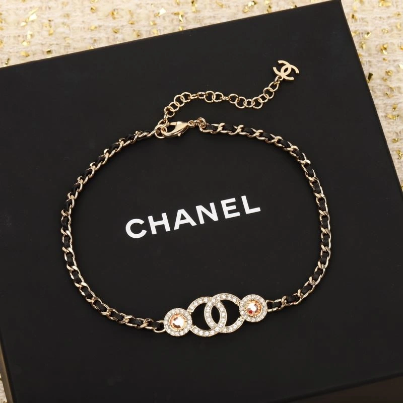 EyeCatching Chanel Necklaces 229573