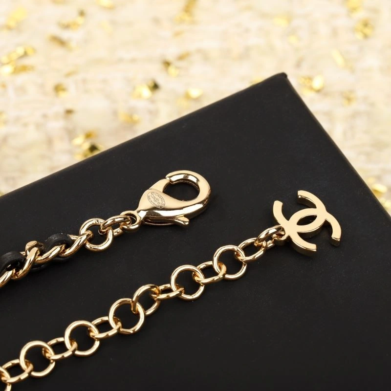 EyeCatching Chanel Necklaces 229573
