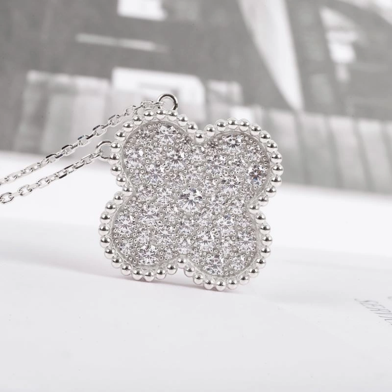 Effortless Chanel Necklaces 229579
