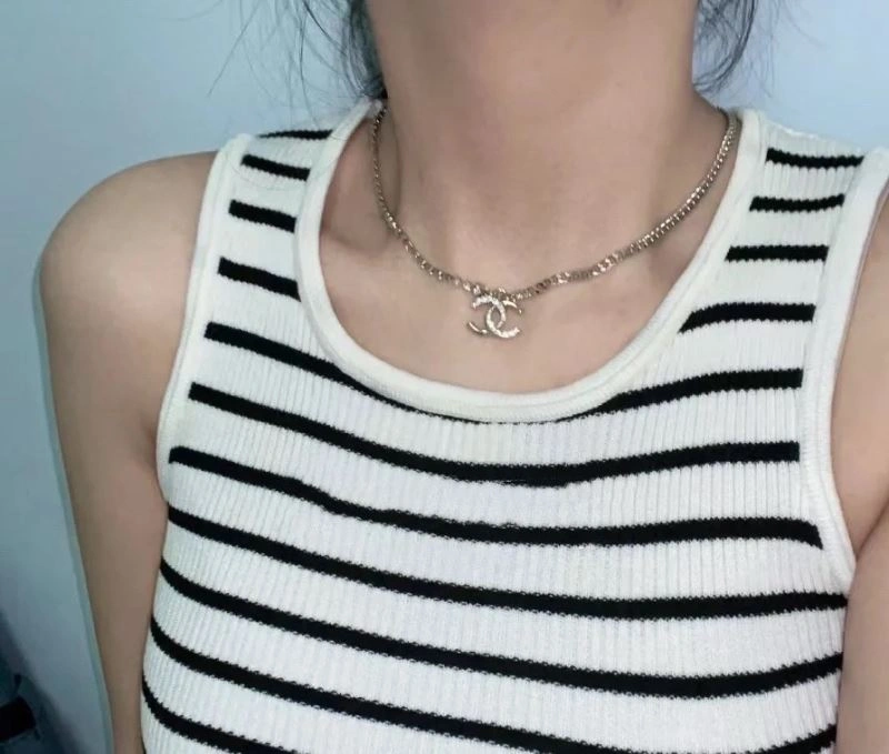 Chanel Necklaces Cozy 229561