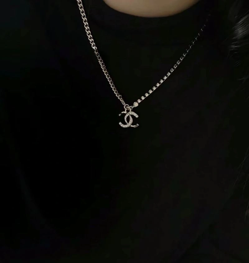 Chanel Necklaces Cozy 229561