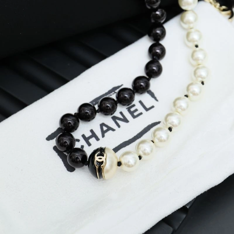 Contemporary Chanel Necklaces 229536