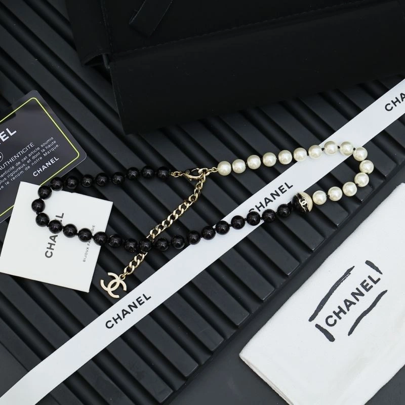 Contemporary Chanel Necklaces 229536