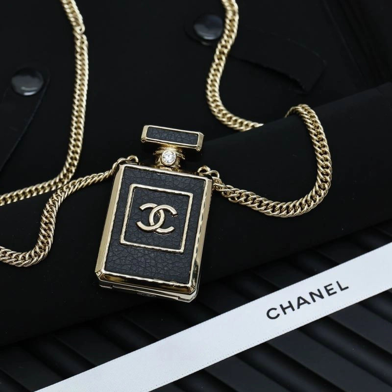 Affordable Chanel Necklaces 229541