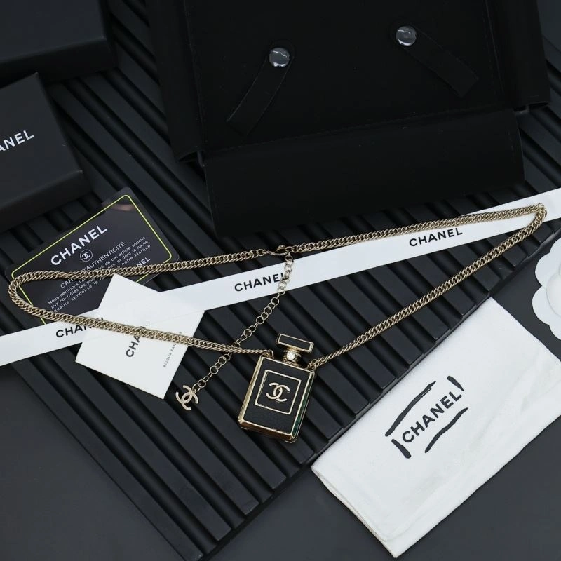 Affordable Chanel Necklaces 229541