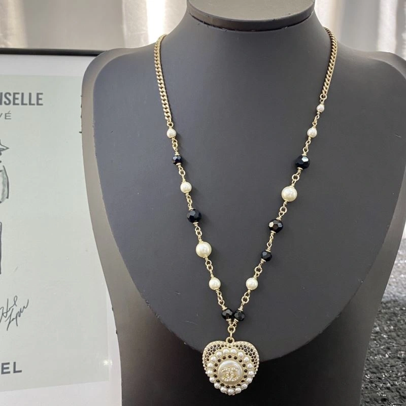Bright Chanel Necklaces 229551