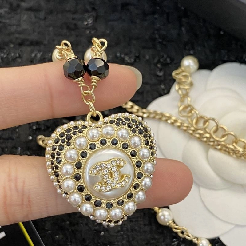 Bright Chanel Necklaces 229551