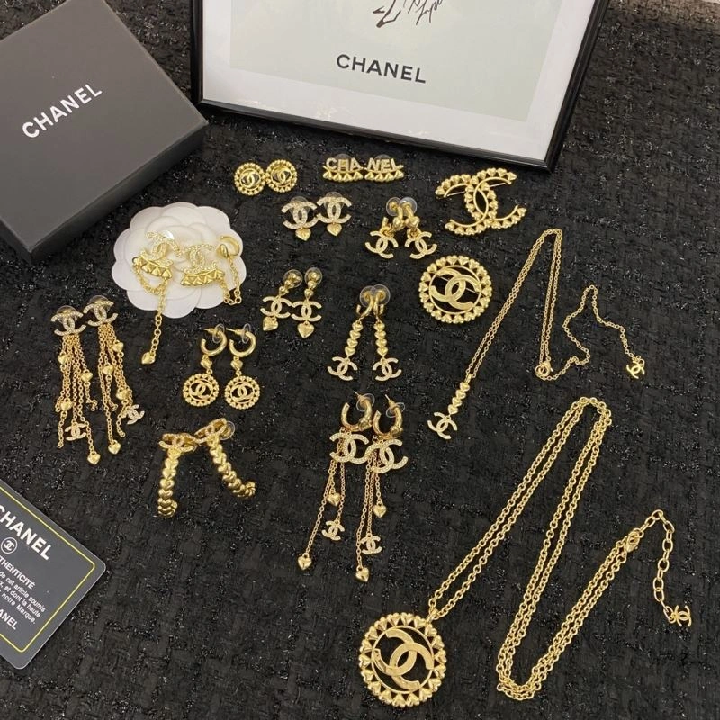 Lightweight Chanel Necklaces 229548