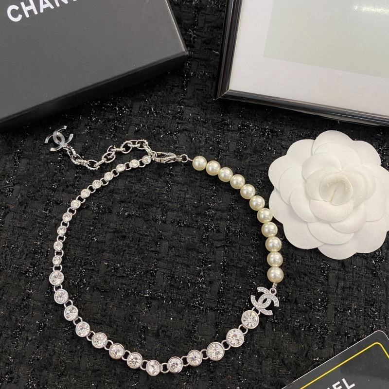 Chanel Necklaces Versatile 229562