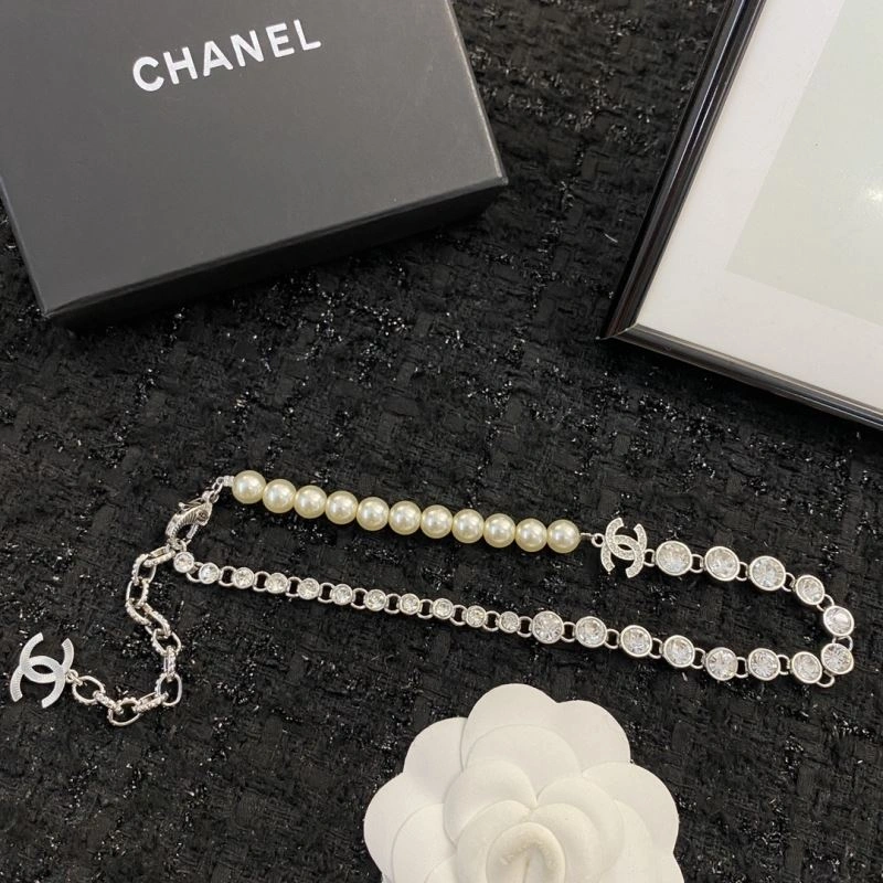 Chanel Necklaces Versatile 229562