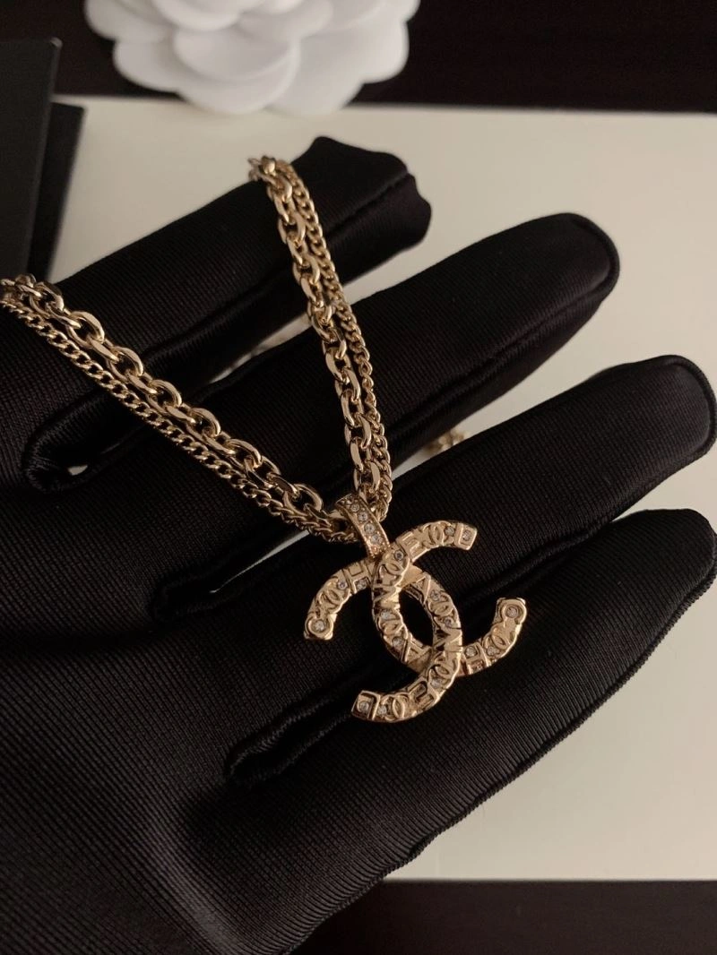 WellDesigned Chanel Necklaces 229560