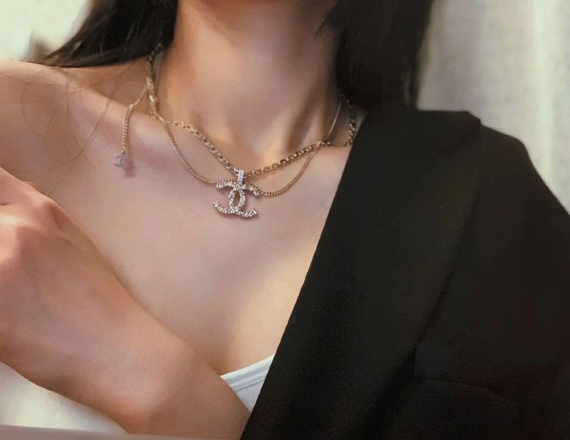 WellDesigned Chanel Necklaces 229560