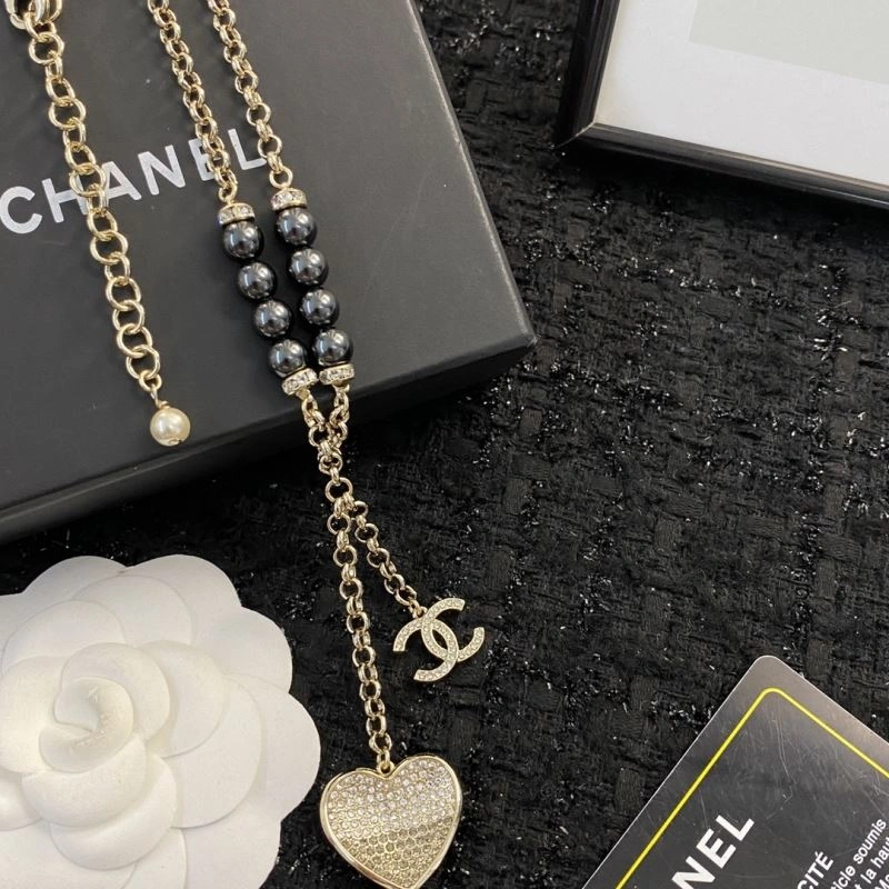 Vibrant Chanel Necklaces 229525