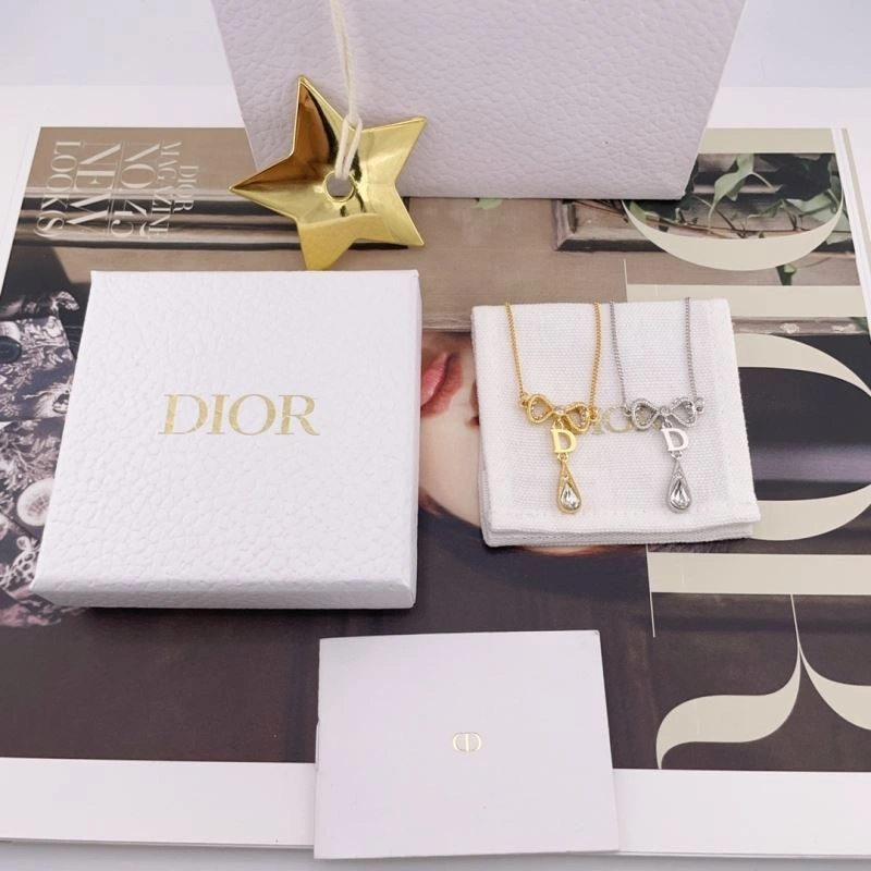 Sleek Chanel Necklaces 229670