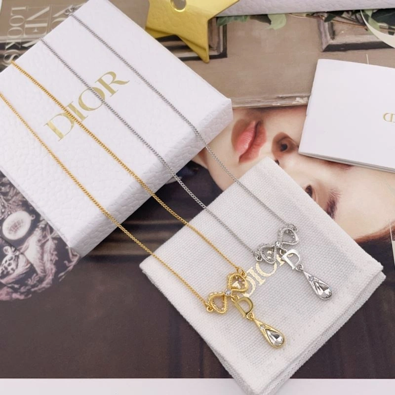 Sleek Chanel Necklaces 229670