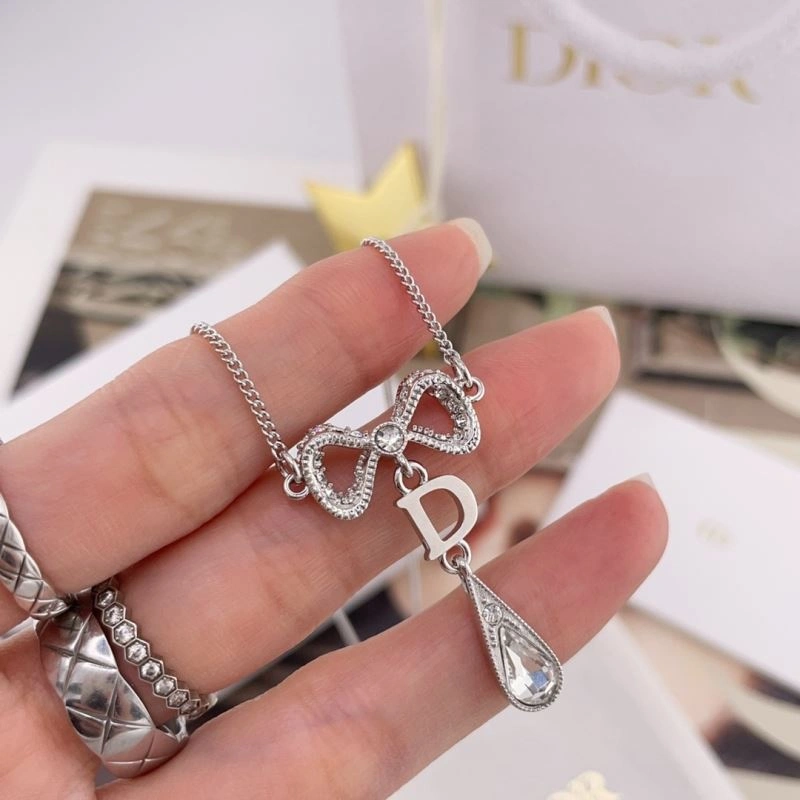 Sleek Chanel Necklaces 229670