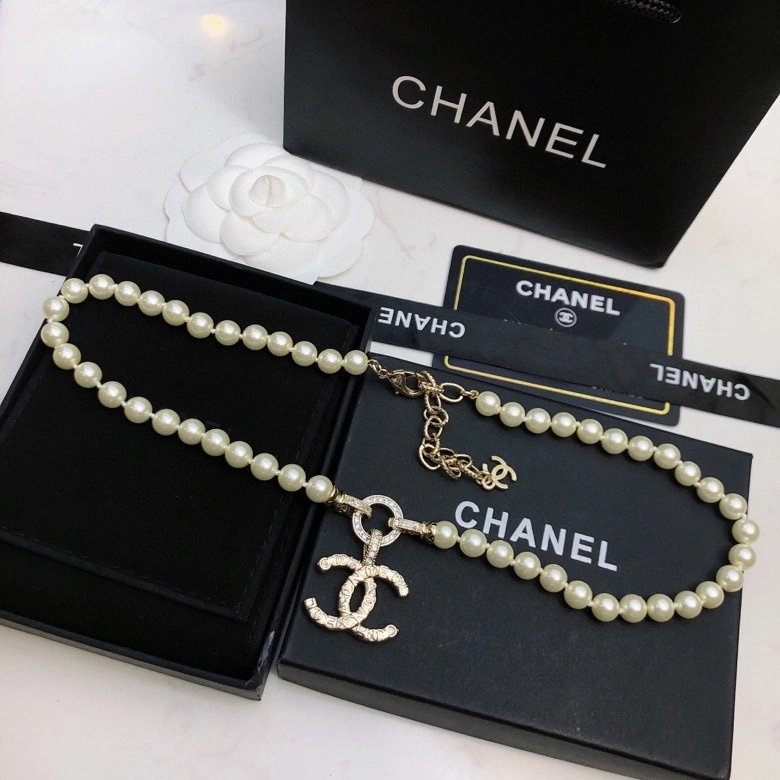 Flexible Chanel Necklaces 229530