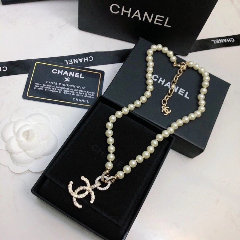 Flexible Chanel Necklaces 229530