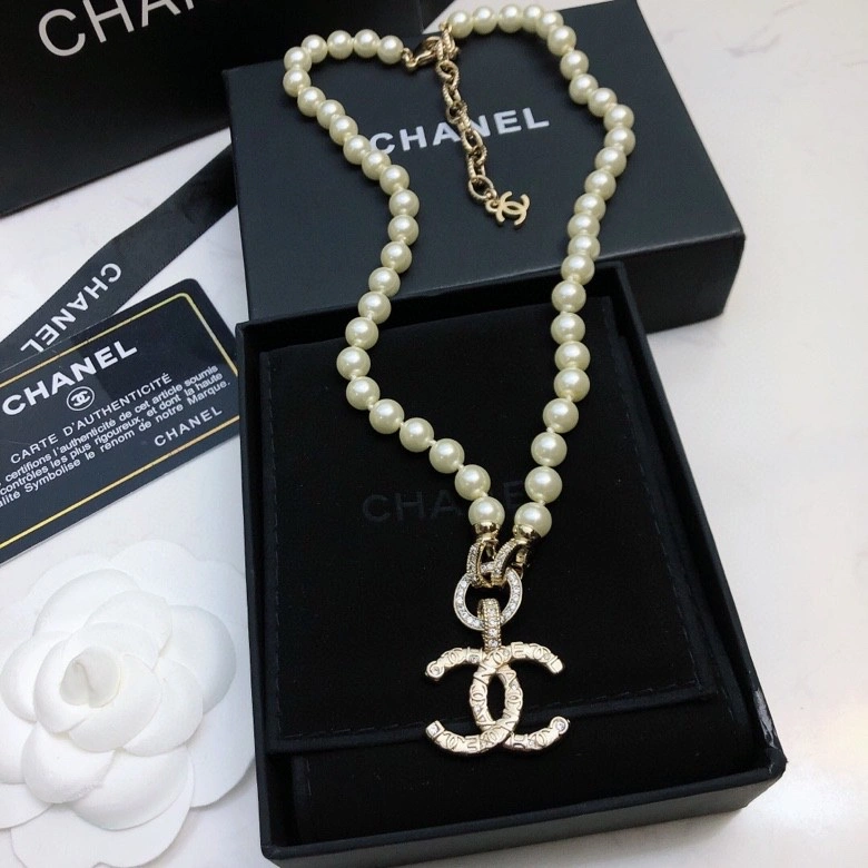 Flexible Chanel Necklaces 229530