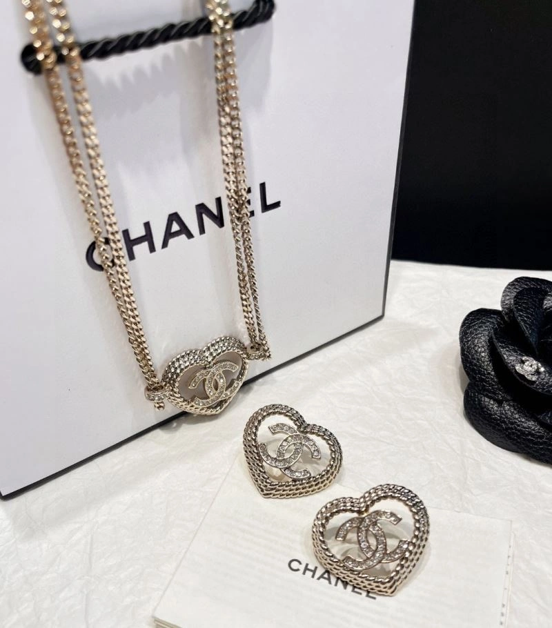 Chanel Necklaces Soft 229517