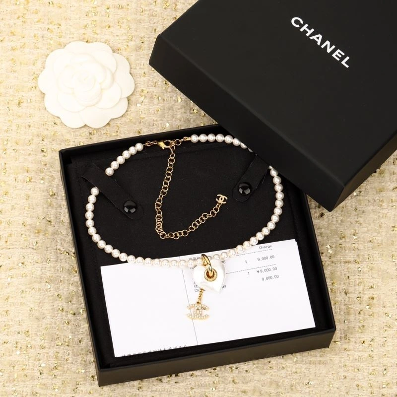FreshLook Chanel Necklaces 229489