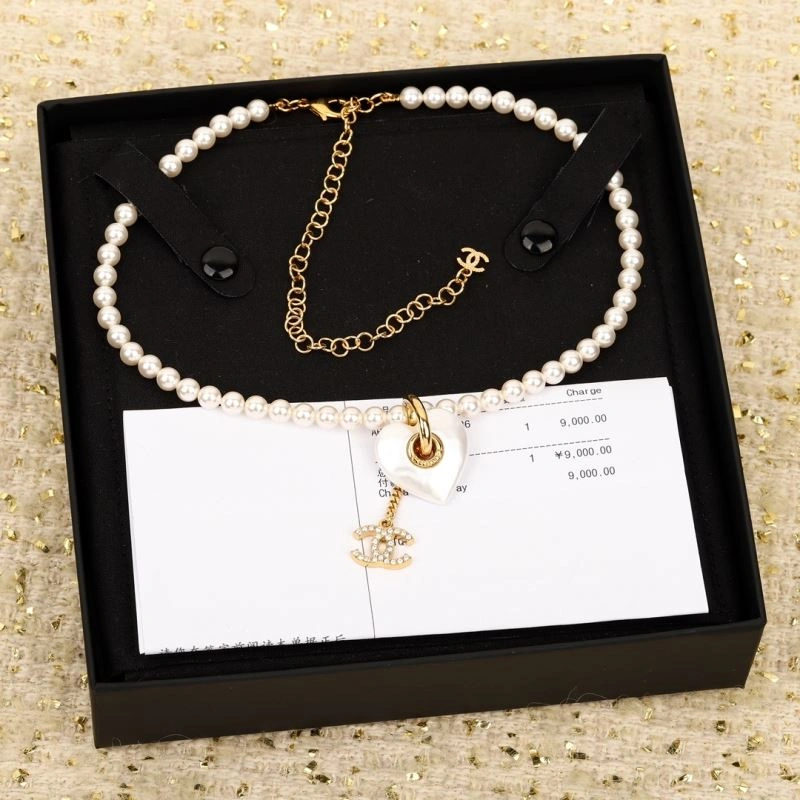 FreshLook Chanel Necklaces 229489