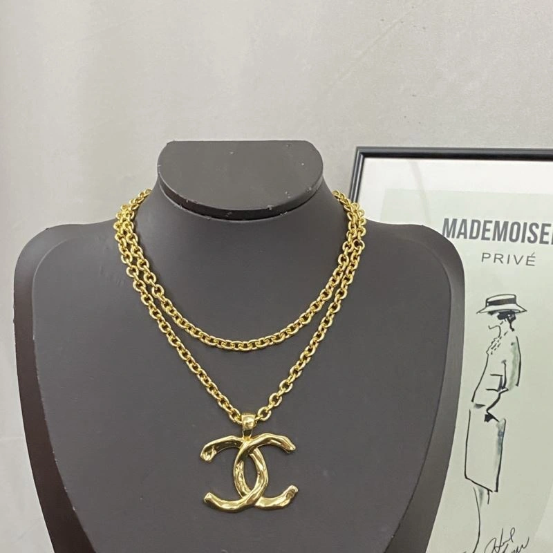 Chanel Necklaces Casual 229481