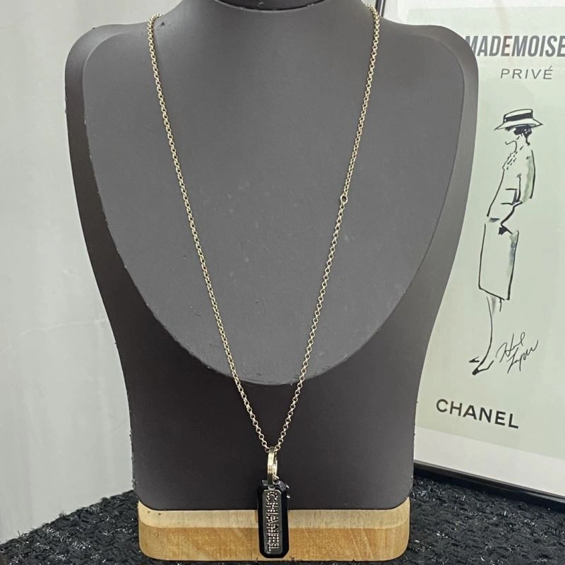 EyeCatching Chanel Necklaces 229488