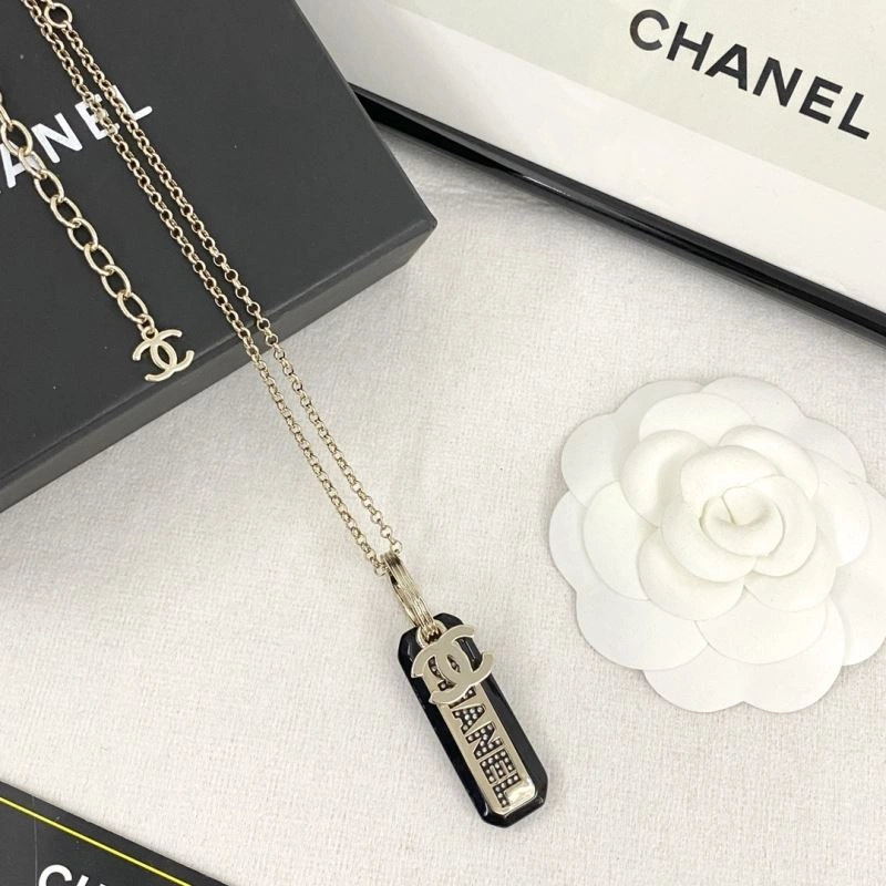 EyeCatching Chanel Necklaces 229488