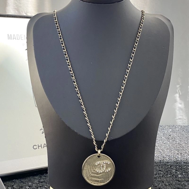 Chanel Necklaces Comfortable 229470