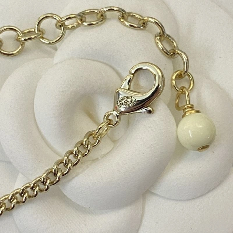 Resilient Chanel Necklaces 229490