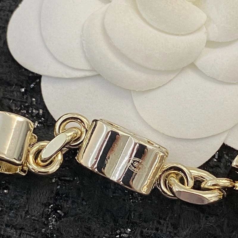 Chanel Necklaces Youthful 229492