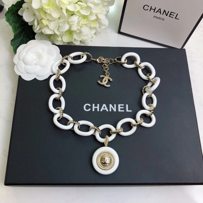 WellDesigned Chanel Necklaces 229478