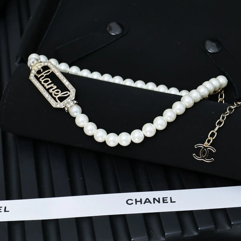 WaterResistant Chanel Necklaces 229477