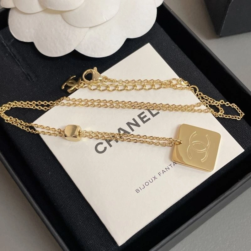 Chanel Necklaces Packable 229453