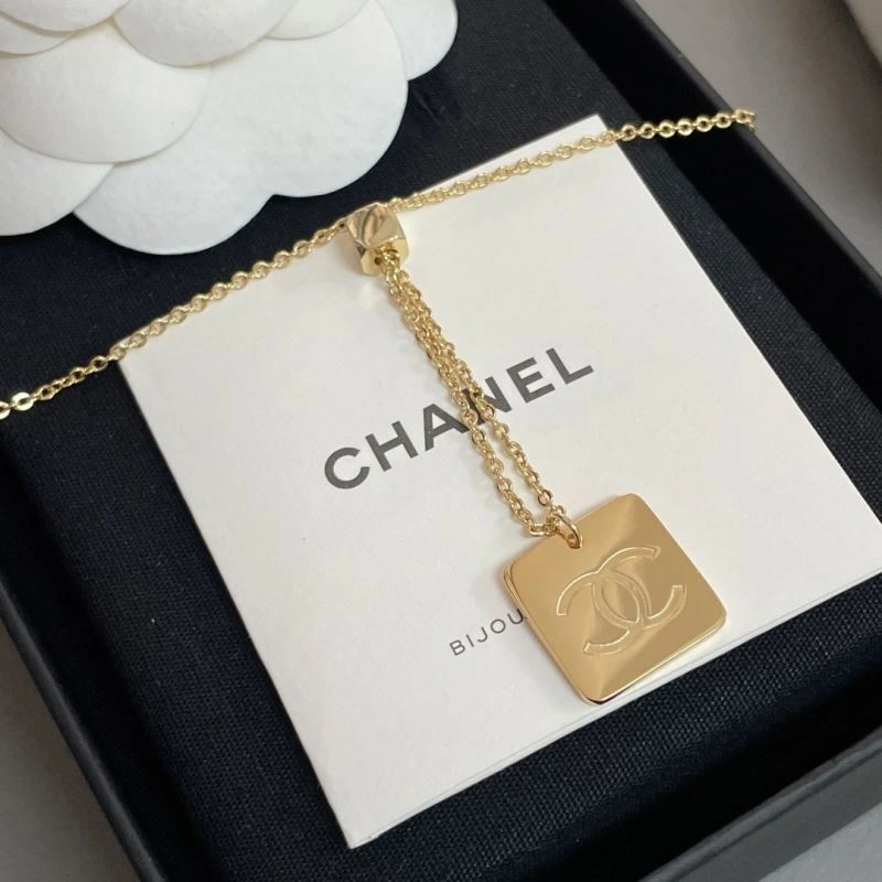 Chanel Necklaces Packable 229453