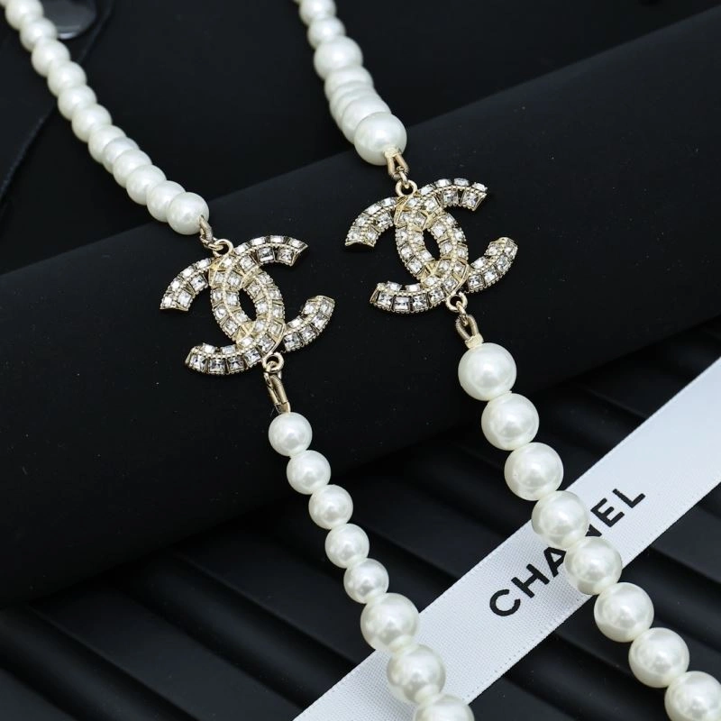 Compact Chanel Necklaces 229473