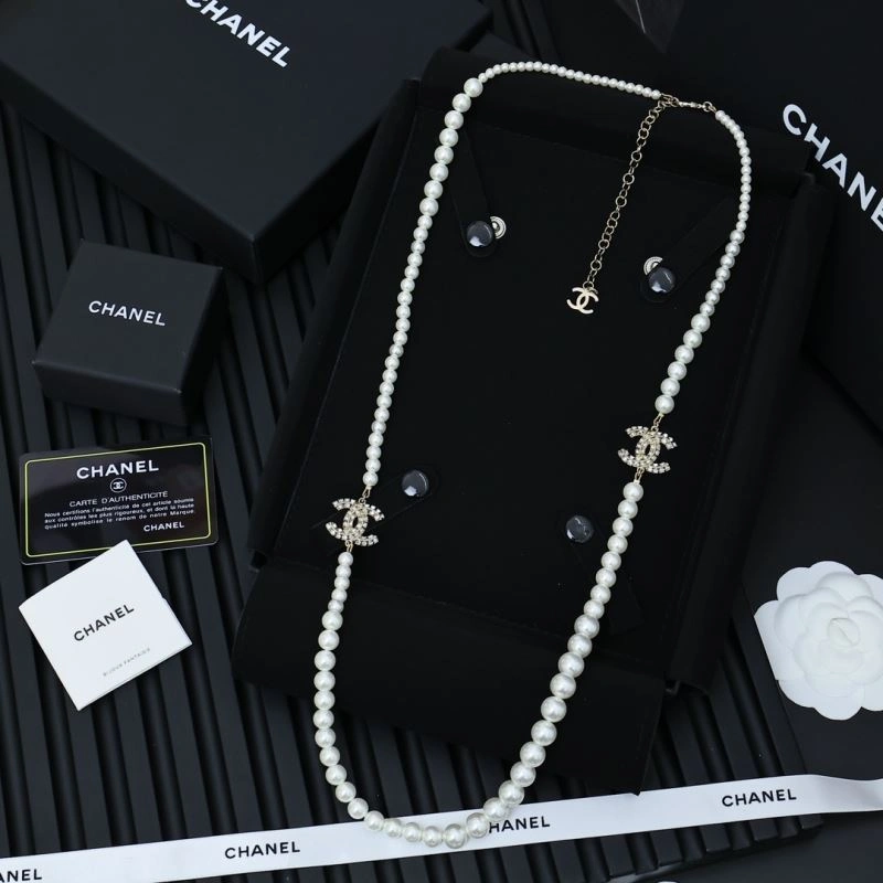 Compact Chanel Necklaces 229473