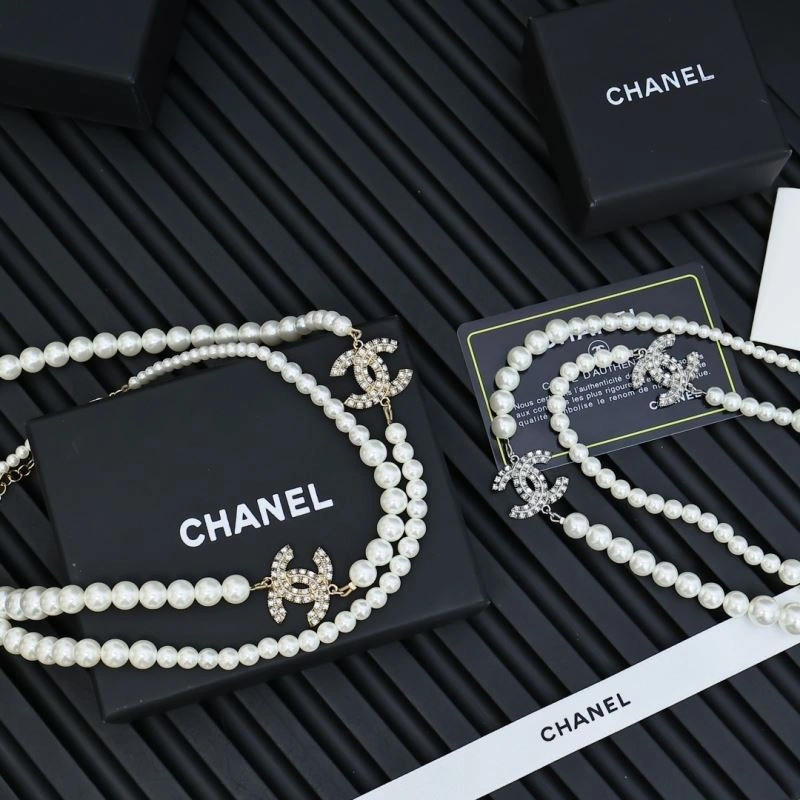 Compact Chanel Necklaces 229473