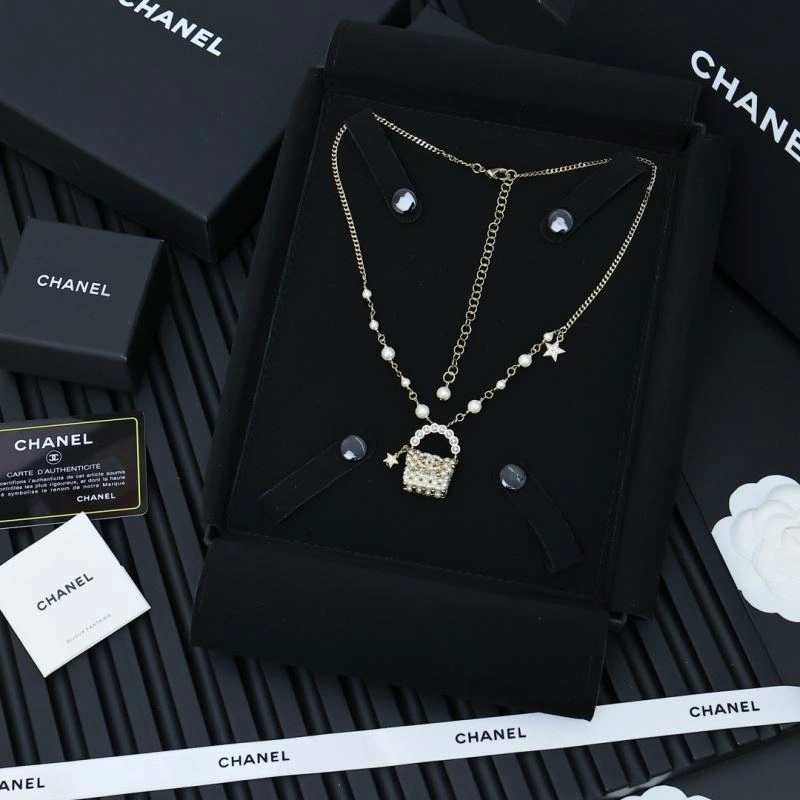 Lightweight Chanel Necklaces 229428