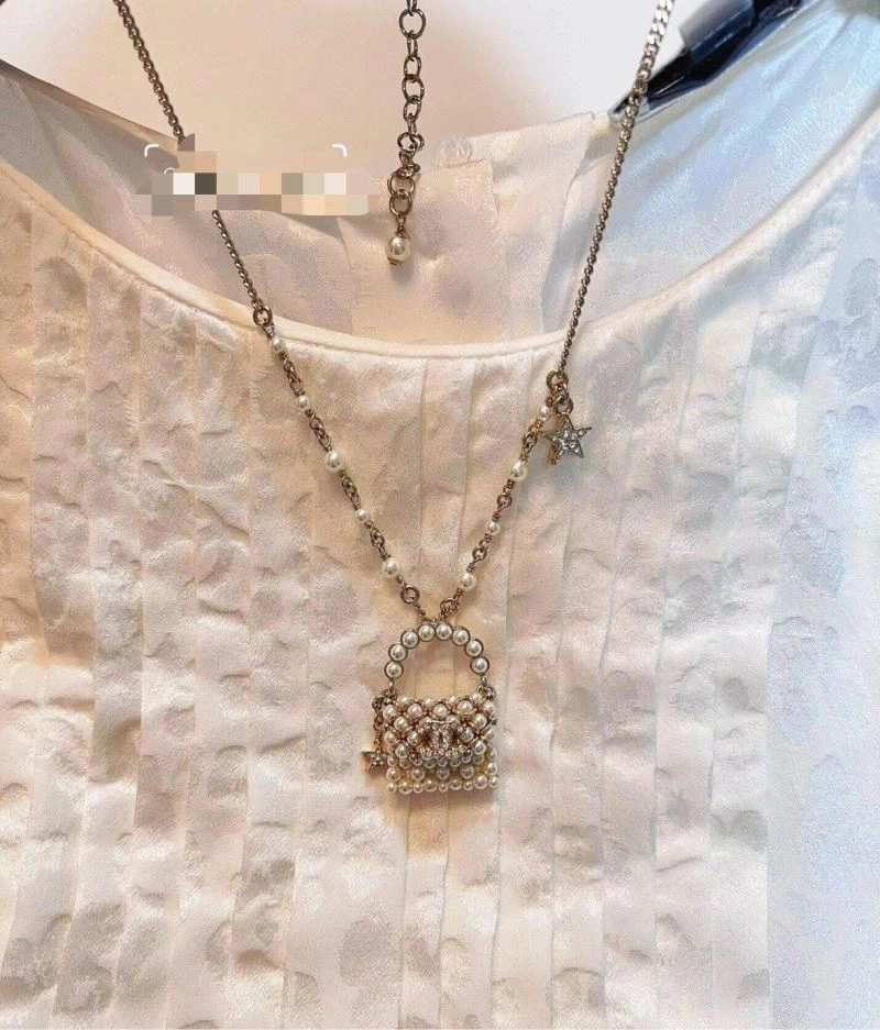 Lightweight Chanel Necklaces 229428