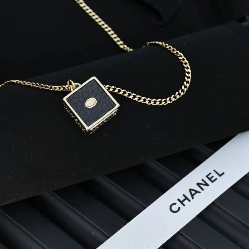 TechFriendly Chanel Necklaces 229440