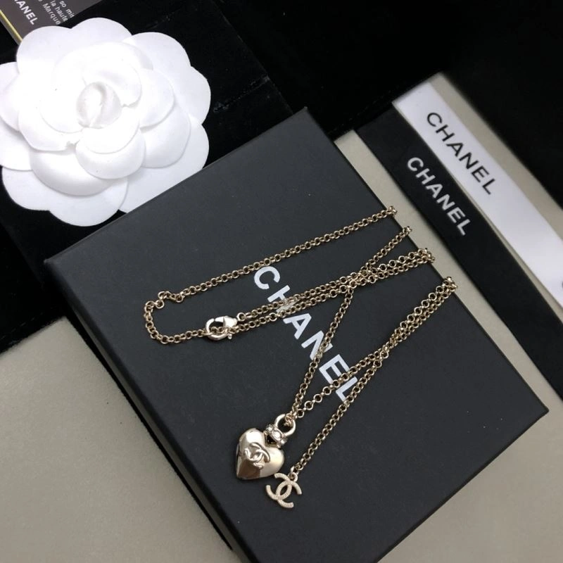 Chanel Necklaces Neat 229422