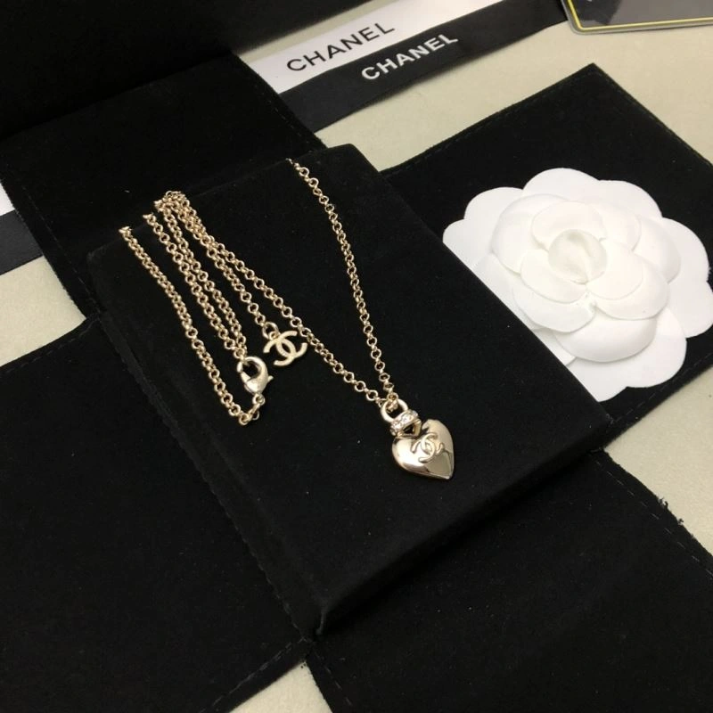 Chanel Necklaces Neat 229422