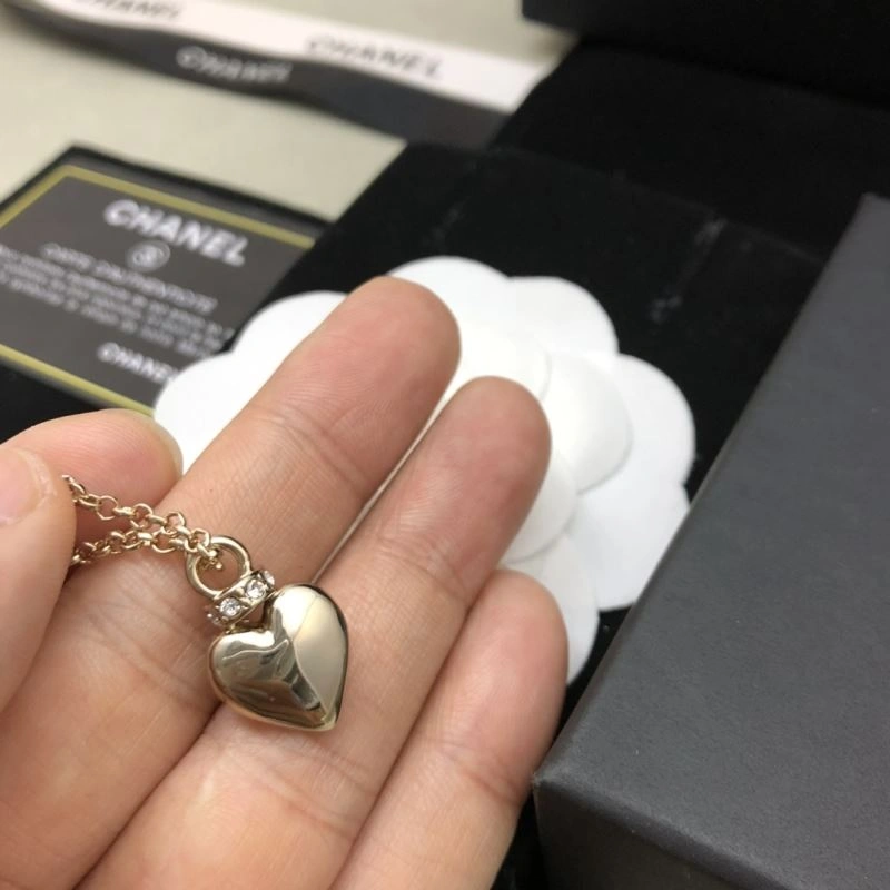 Chanel Necklaces Neat 229422