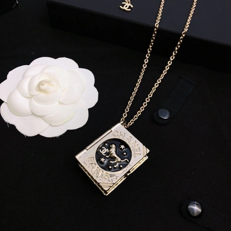 Affordable Chanel Necklaces 229418
