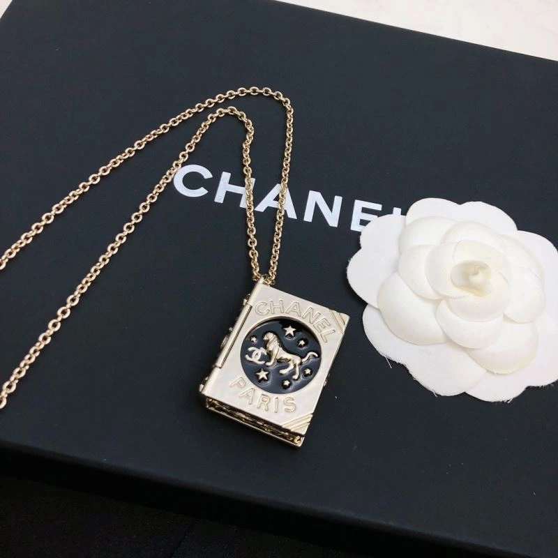Affordable Chanel Necklaces 229418