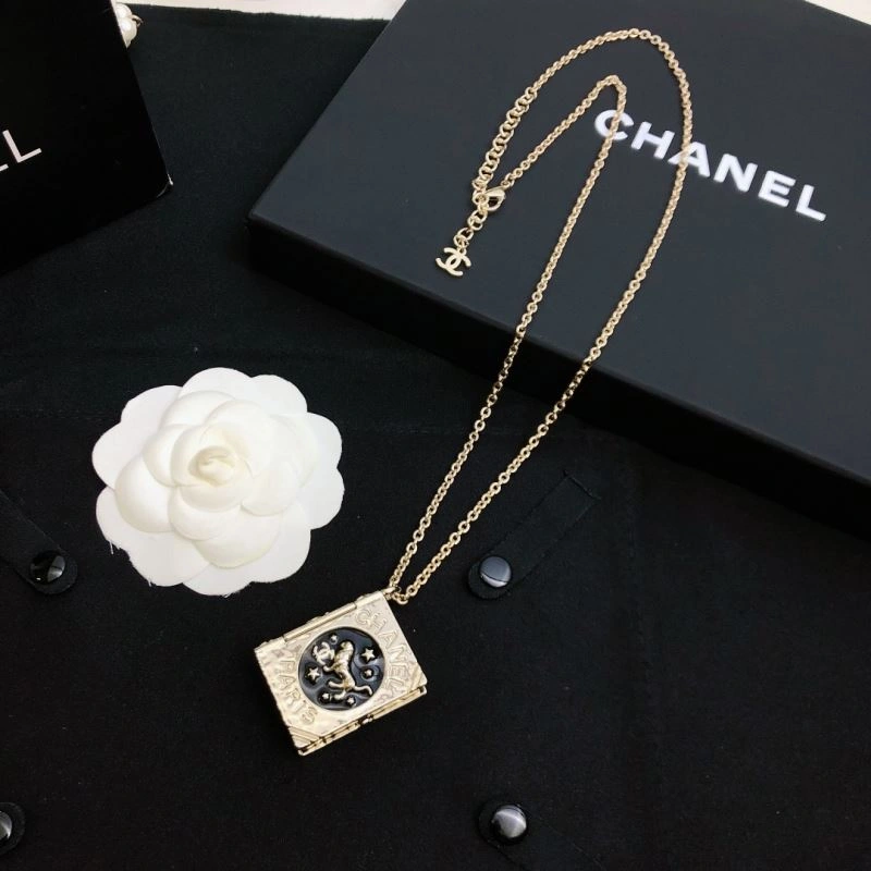 Affordable Chanel Necklaces 229418