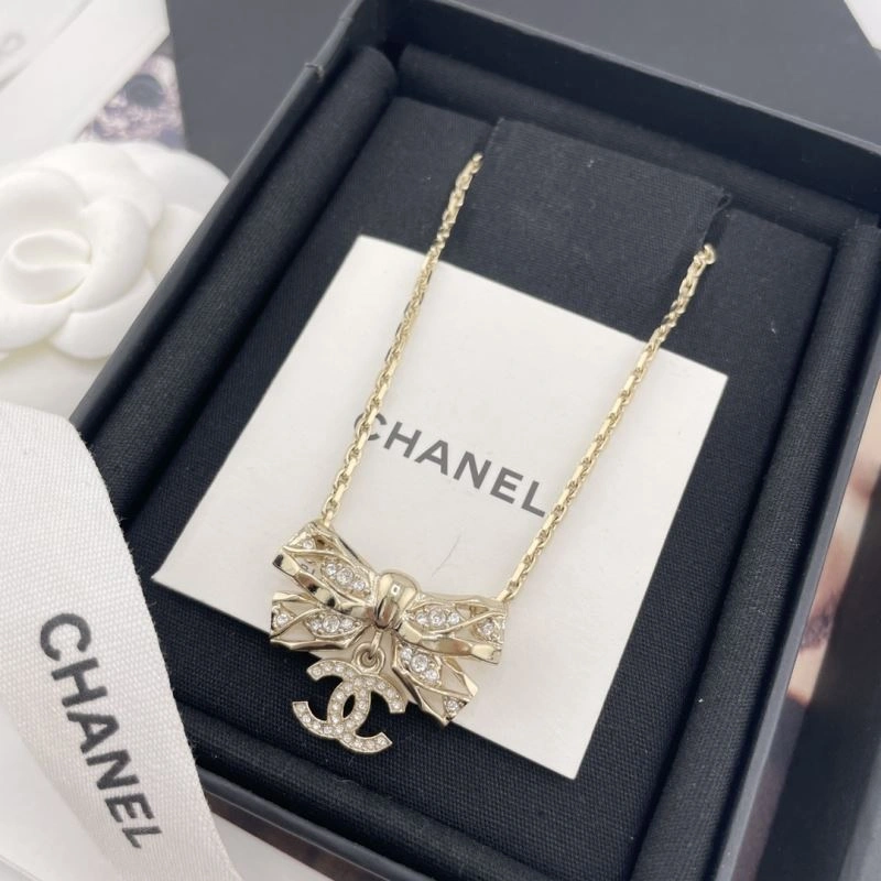 Sporty Chanel Necklaces 229426